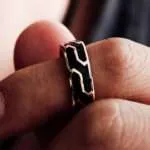 Black Enameled K Gold Ring