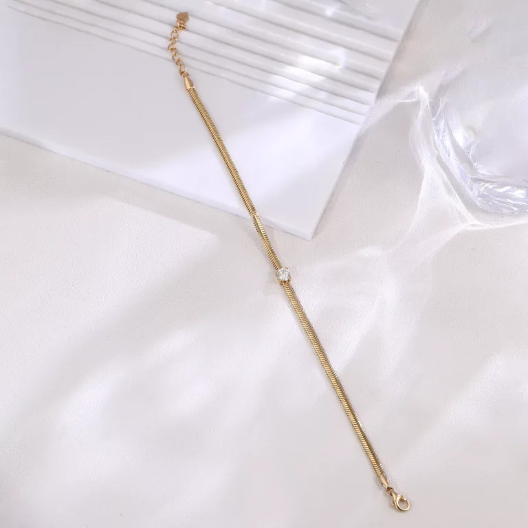 Sparkle Diamond Bracelet | 18K Yellow Gold Herringbone Chain with Center Round Lab Diamond