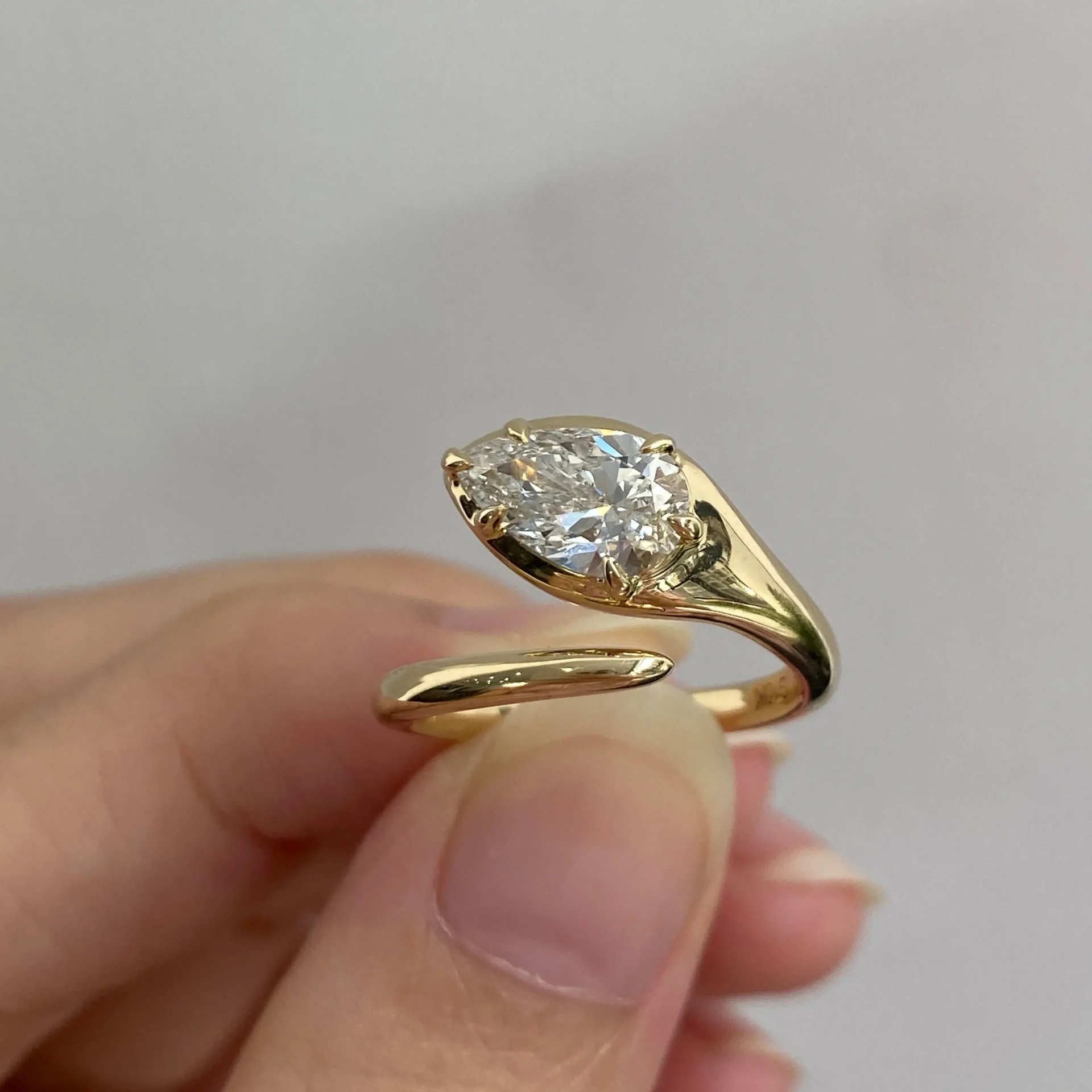 1CT Pear Snake Ring (4) 1CT Pear Snake Ring - 10K / 14K / 18K Gold (Yellow / White / Rose) lab diamond/moissanite/lab gemstone - Image 1