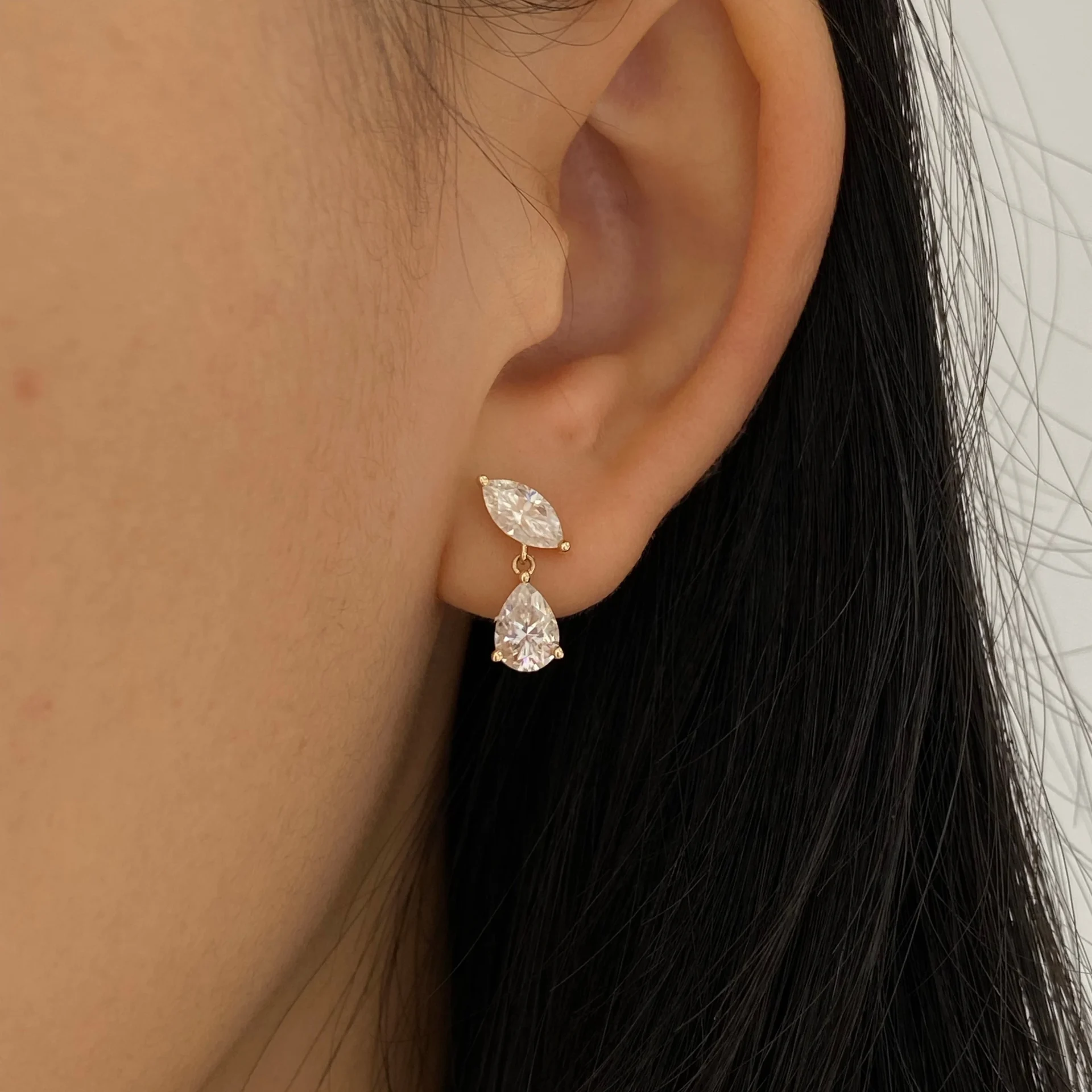 2.4ctw Marquise and Pear Drop Earring (1) 2.4ctw Marquise and Pear Drop Earring - 10K / 14K / 18K Gold (Yellow / White / Rose) lab diamond/moissanite/lab gemstone - Image 1